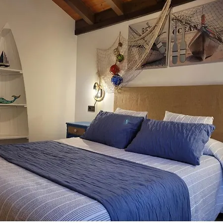 Llanesmar Apartment *