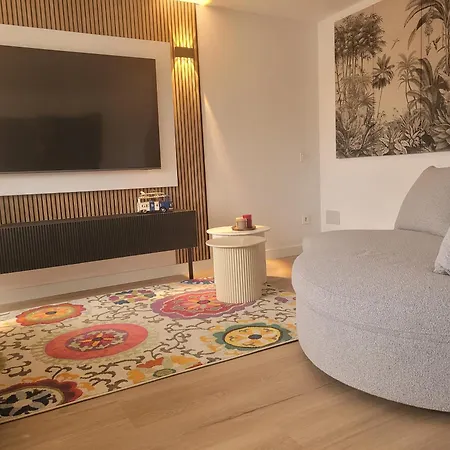 Llanesmar Apartment